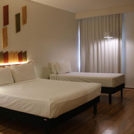 Hotel Nacional Inn Curitiba Santa Felicidade Екстер'єр фото