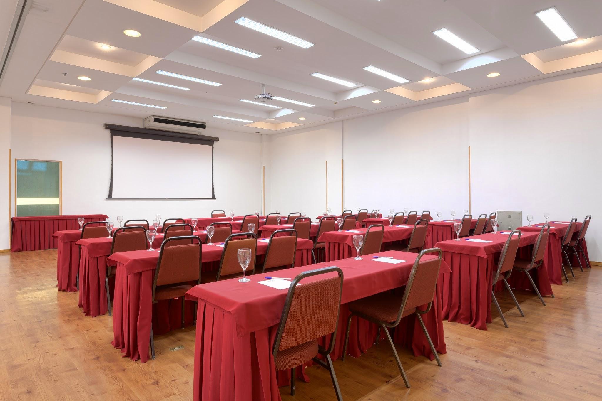 Hotel Nacional Inn Curitiba Santa Felicidade Екстер'єр фото