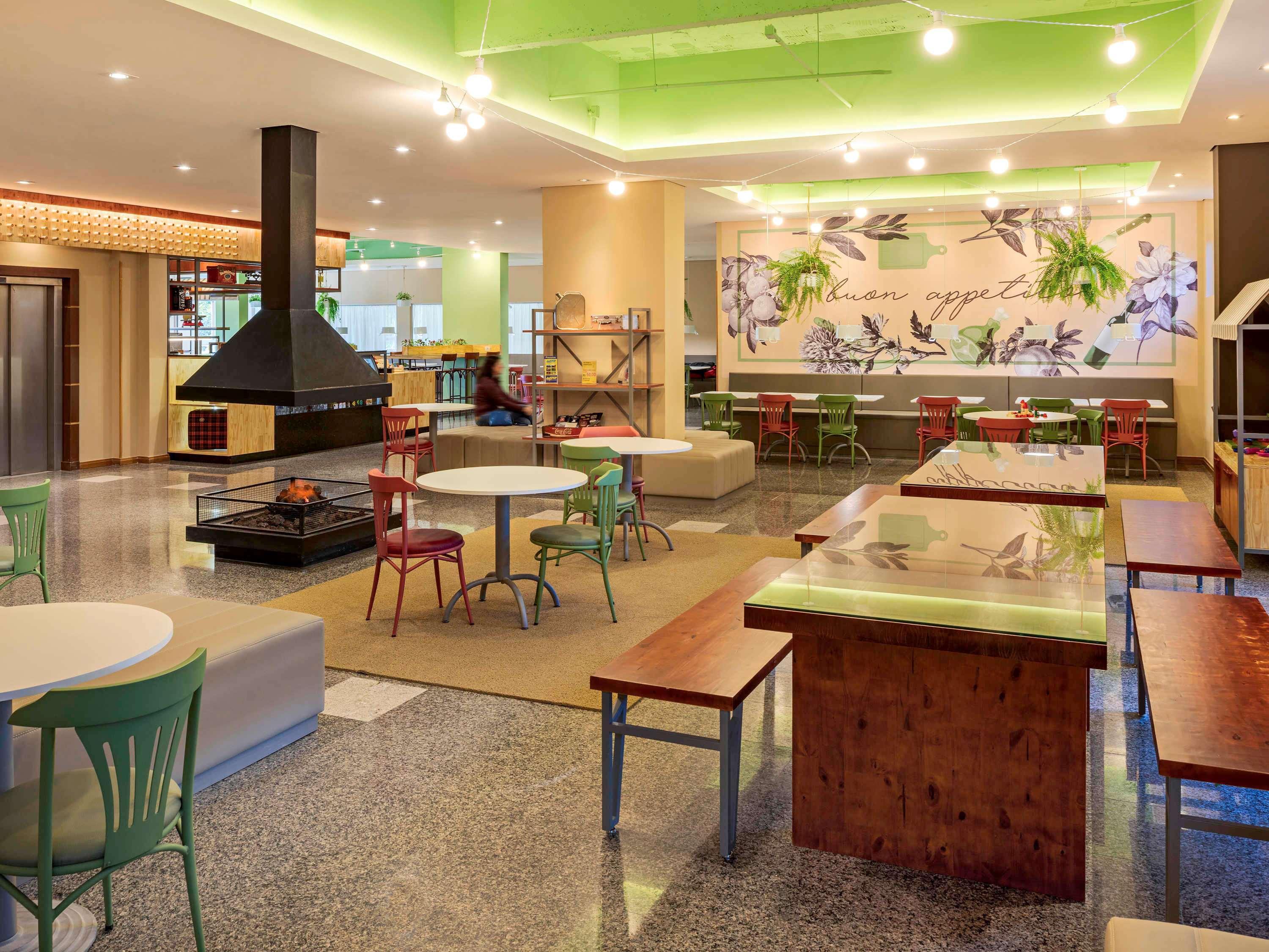 Hotel Nacional Inn Curitiba Santa Felicidade Екстер'єр фото